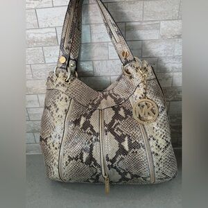 🔥EUC Michael Kors Snake Print Shoulder Bag